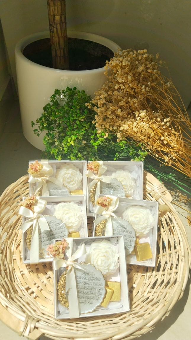 Resin Display Plate and Candle Hamper