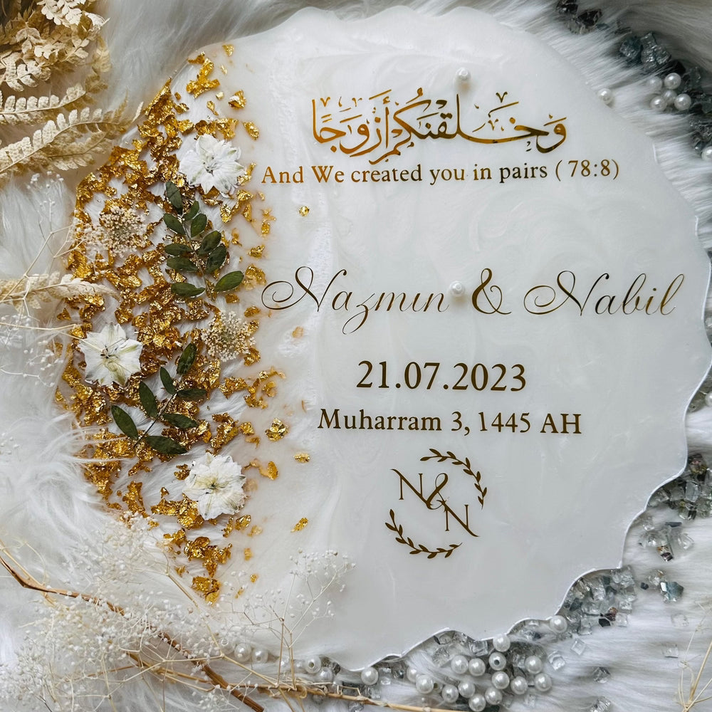 Resin Display Plate with Preserved Flowers