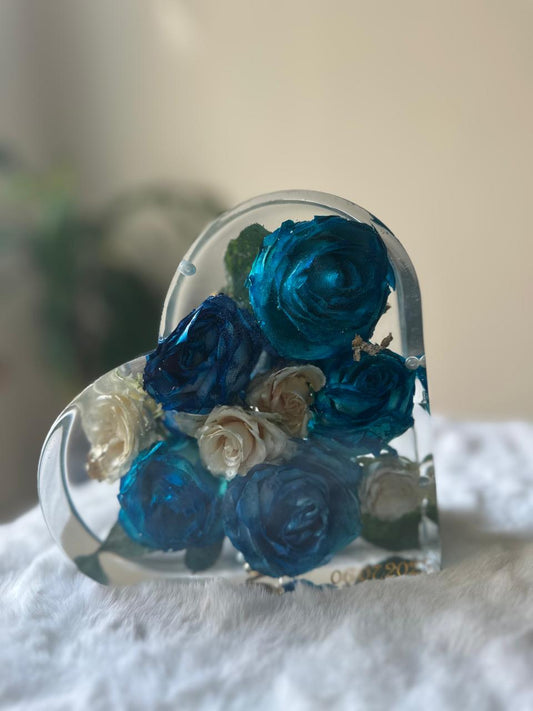 Heart Shaped Flower Resin Block